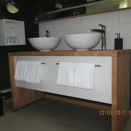 Nocleg ze śniadaniem Roseland 3*